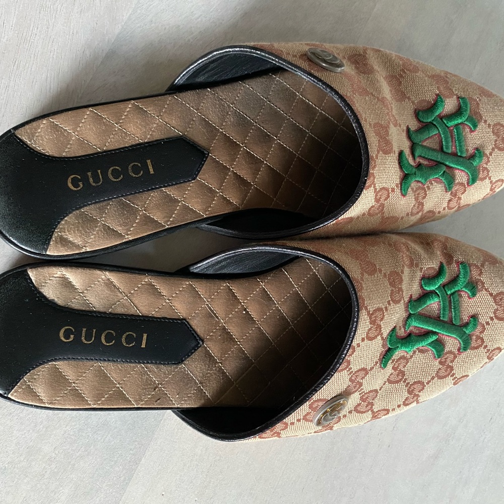 Men’s Gucci Slides - image 5